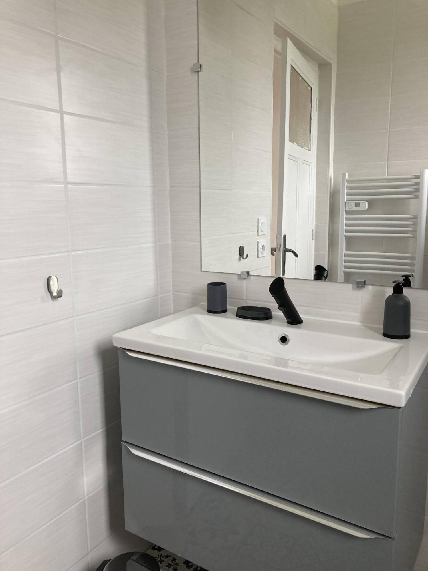 Location Appartement Des Pyrenees Borderes-sur-l'Echez الغرفة الصورة