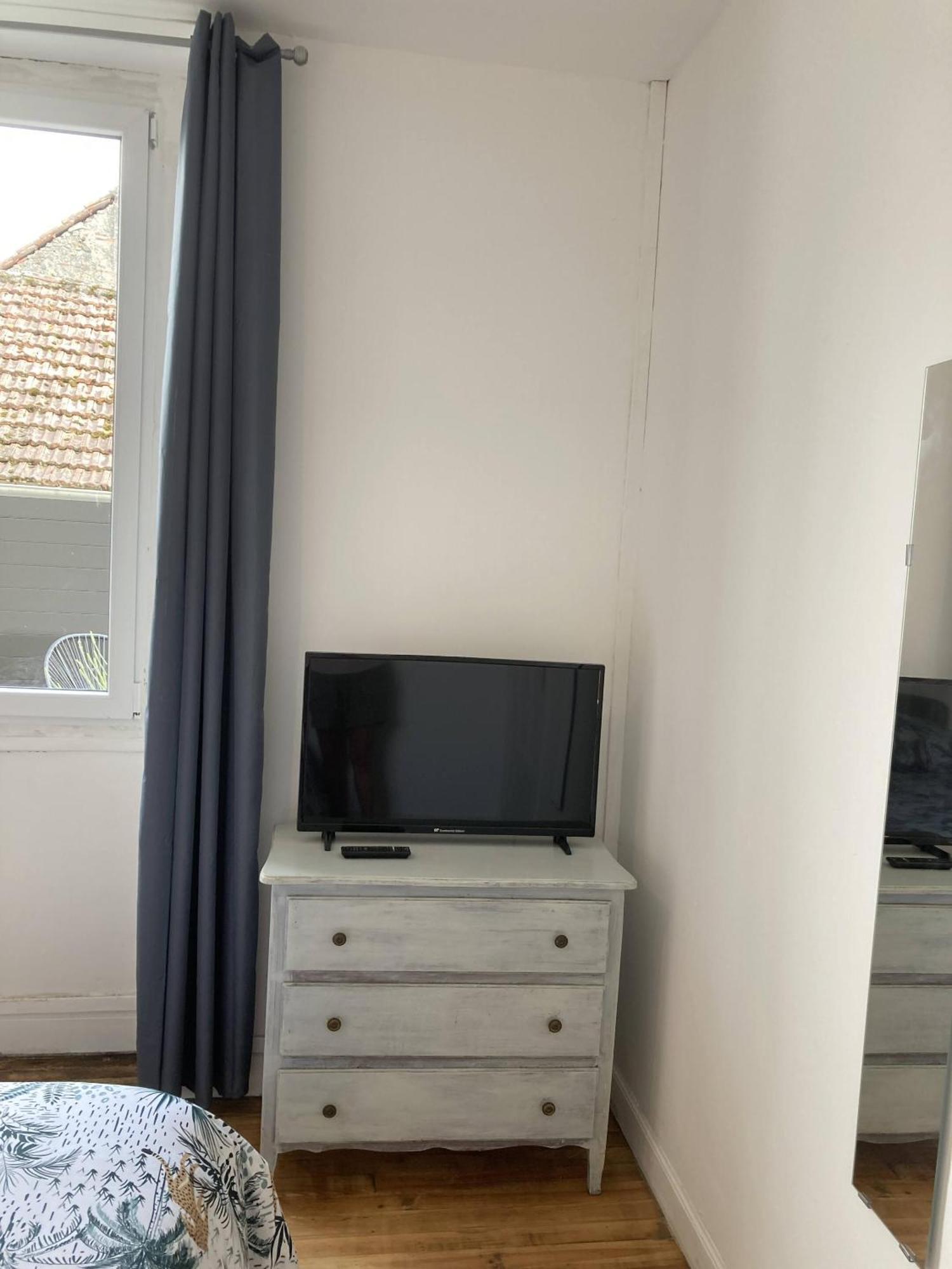 Location Appartement Des Pyrenees Borderes-sur-l'Echez الغرفة الصورة